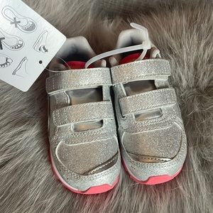 New with Tags! Puma gym shoes!